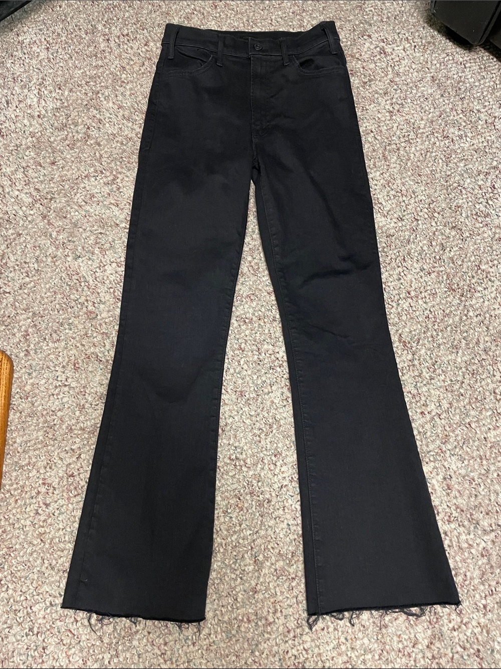 Mother the hustler High-Rise Black Flare frayed 
hem Women’s Jeans